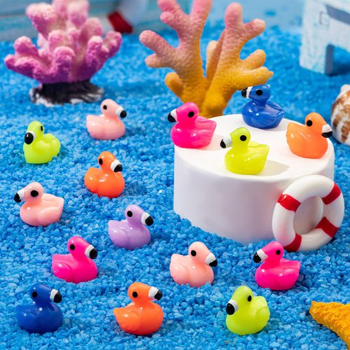 LHSYFBZ 120Pcs Mini Resin Flamingo Ducks, Colorful Flamingo Tiny Ducks, Cute Flamingo Figurines for Cake Topper Garden Dollhouse Landscape Aquarium Ornaments DIY Crafts