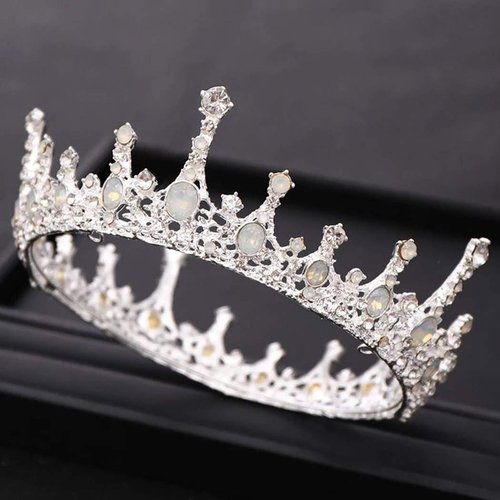 Fairyu Vintage Wedding Tiara Stunning Crystal Wedding Crown Silver Bridal Crown Crystal Hair Accessories for Women and Girls