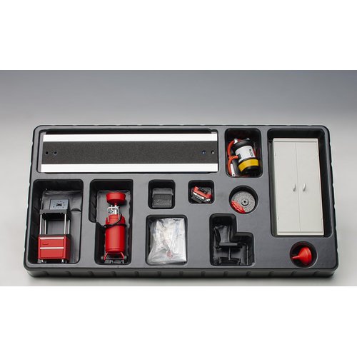 Garage Kit Set (Version 2) for 1/18 Scale Models by Autoart 49111