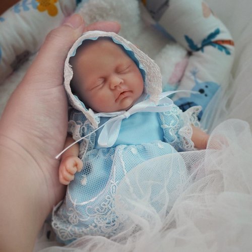 7 Inch Mini Silicone Baby, Reborn Baby Dolls Silicone Full Body Girl, Realistic Newborn Baby Doll Real Life Miniature Baby Doll with Feeding Accessories