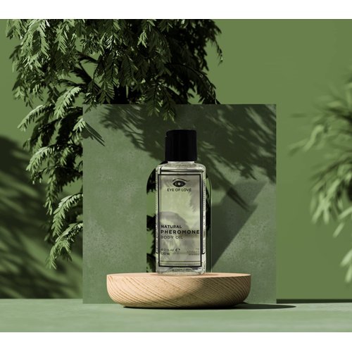 Eye of Love natural MALE Pheromone BODY OIL to attract women and hydrate your skin to be soft for her gentle touch. 4 Fl Oz