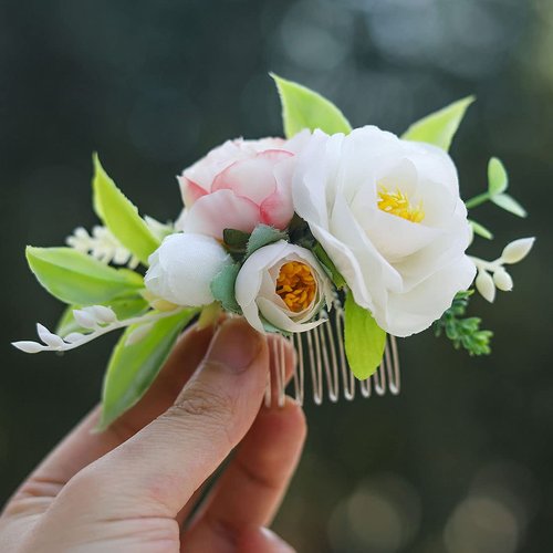 Fangsen Silver Wedding Rose Flower Pinecones Hair Comb Bridal Flower Hair Clip Floral Christmas Hair Accessories (White)