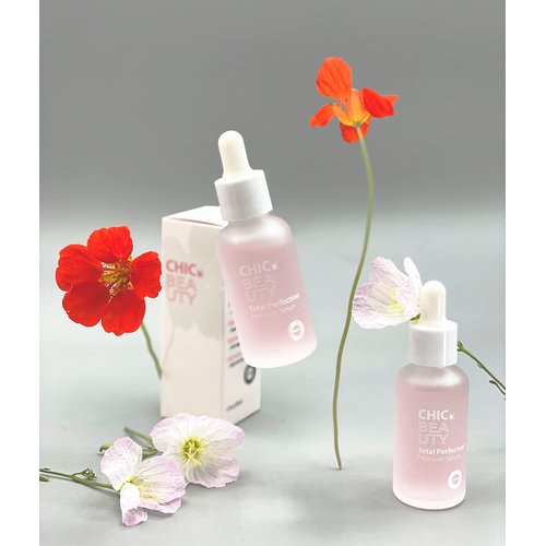 ChicBeauty Total Perfection Serum, organic, premium, anti-aging, brightening, moisturizing, rejuvenating, hyaluronic acid, niacinamide, vitamin C, vitamin E, 1 oz serum
