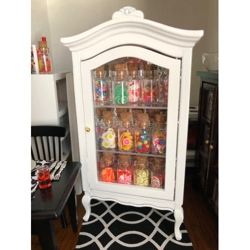 Miniature Furniture Display Shelf 1:12 Wooden Cabinet with Mirror & Three Shelves Bookshelf Dollhouse Display Stand Decoration Accessories Mini Diningroom Scene Ornaments