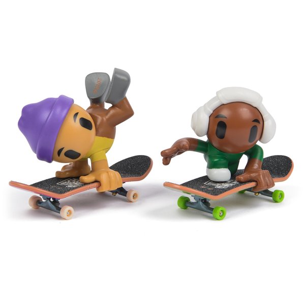 Tech Deck Sk8 Crew, 2-Pack Exclusive Fingerboards with Assistive Figures, Collectible and Customisable Mini Skateboards, Kids’ Toys for Ages 5 and up (Styles May Vary)