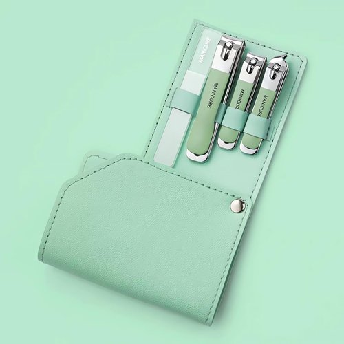 Manicure Set Nail Clippers Pedicure Kit, 4 Pcs Stainless Steel Nail Clippers, Beauty Tool Portable Set Professional Grooming Kits, Travel Nail Kit for Men and Women