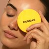 Dundas Bronzer Anonymous, Dark Contour Powder for Face and Body, Matte Bronzer, Face Make Up for All Skin Types, Cruelty Free Natural Makeup, Buildable Coverage, Easy to Blend, (Step 4)