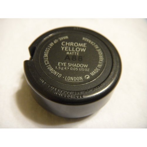 MAC Eye Shadow Matte Chrome Yellow