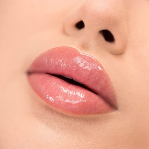 Beauty Bakerie Lip Whip Lip Gloss, Non-sticky Lip Plumper, Glossy Makeup Accessory, Drive Me Glazy, 3.5 mL