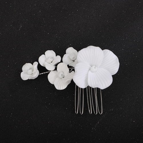 Teyglen Flower Bride Wedding Hair Comb Bridal Flower Hair Piece Floral Headpieces for Bride White Flower Hair Comb Clip Wedding Hair Accessories for Women Bridesmaid Flower Girl (Silver)