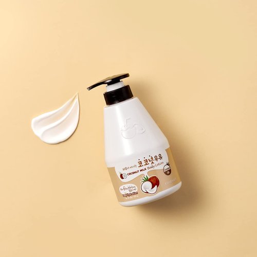 WELCOS KWAILNARA Milk Body Lotion 560 g / 19.75 oz. (Coconut Milk)