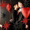 6 Pcs Star Foil Balloons One-Piece 14-Pointed Star Balloons 4D Starburst Cone Mylar Balloons 22inch Christmas Birthday Wedding Wedding Anniversary Party Supplies(Black + Red)