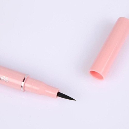 MANCHE Winged Eyeliner Stamp Kit - Long Lasting Liquid Pen compatible with Perfect Cat Eyes