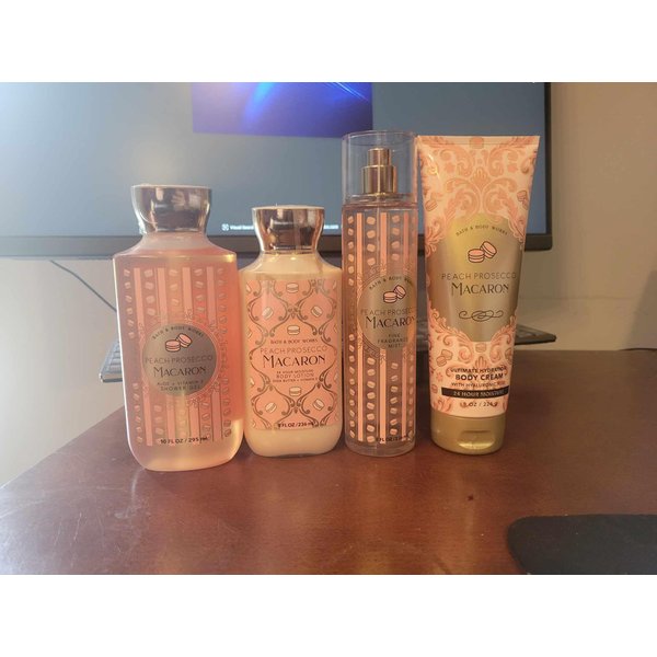 Generic 4 x Peach Prosecco Macaron Set Shower Gel Cream Mist body lotion