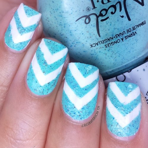 Premium Nail Vinyls - No Rip Handmade Nail Art Stickers, Self-Adhesive Nail Tips Guides for DIY Decoration Stencil Tools (Single Chevron Skinny Vinyls)