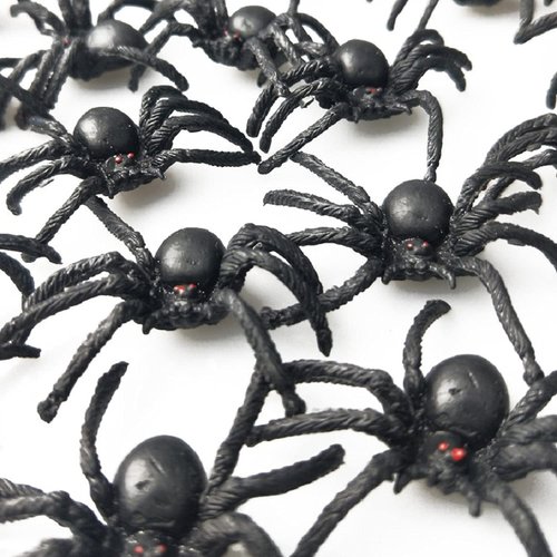 JIALWEN 50PCS Realistic Halloween Plastic Spiders Small Size Black Spiders Toys Fake Spiders Pran...