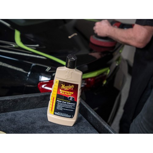 Meguiar's Professional Fine-Cut Cleaner M0216 - Pro Mild Abrasive Polish to Remove Light Scratches, Swirls, Water Spots and Stains - Remove Defects and Restore Shine with Diminishing Abrasives, 16 Oz