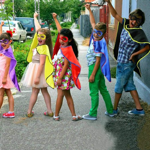 D.Q.Z Superhero-Capes and Masks for Kids Bulk 16 Sets Boys Girls Super Hero-Costumes-Toys Halloween Dress Up Party Favors (Blue)