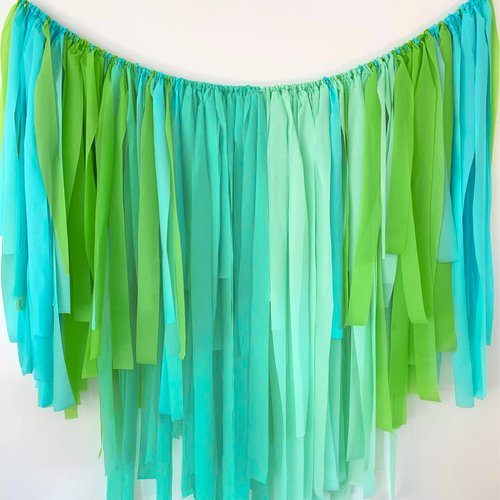 PartyWoo Crepe Paper Streamers 4 Rolls 328ft, Pack of Mint Green Crepe Paper for Party Decorations, Wedding Decorations, Birthday Decorations, Baby Shower Decorations (1.8 Inch x 82 Ft/Roll)