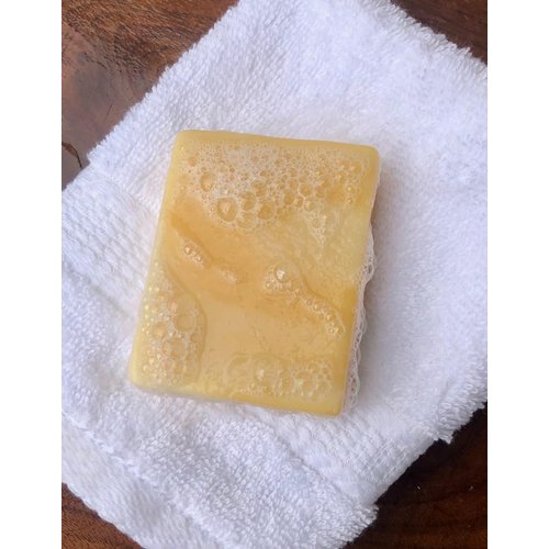 Ewe & Me Orange Cream Sheep Milk Soap Bar - 4oz - All Natural, Handcrafted, Cold Process, No Chemicals, No Artificial Fragrances, Aromatherapy, Cleansing