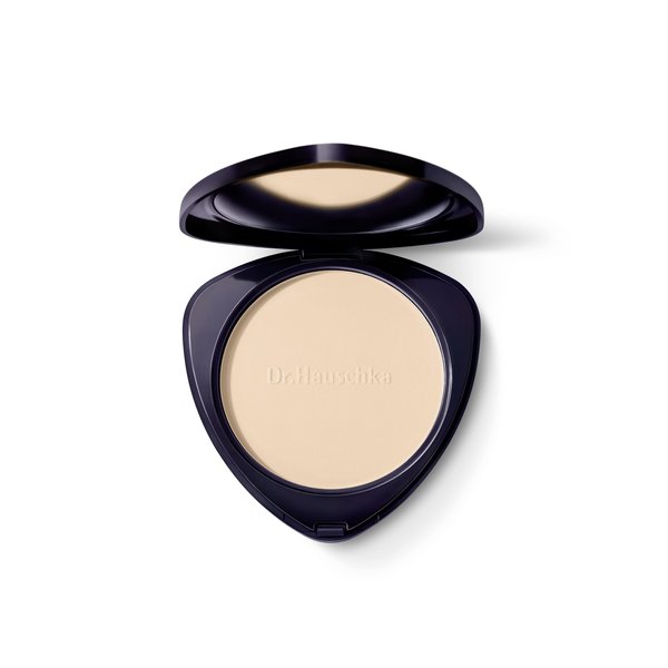 Dr. Hauschka Compact Powder 00, Translucent, Natural, Mineral, Set & Mattify, Touch-up, Silky Finish, for All Skin Tones, 0.28 oz