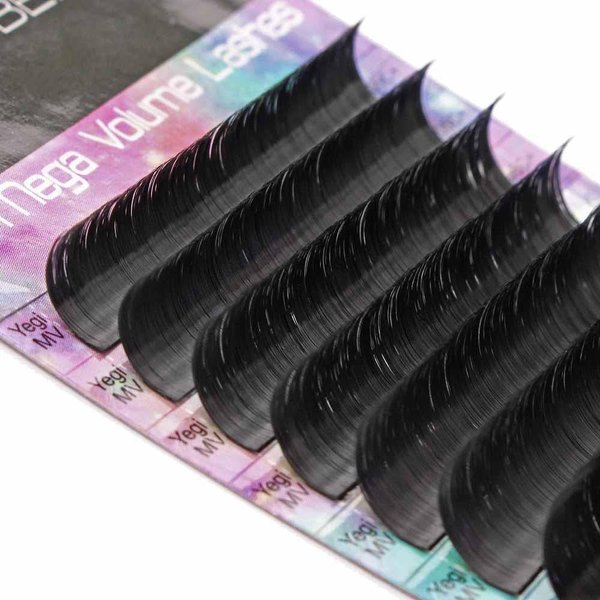 Mega Volume Lashes (Vegan) | 0.05 D+ 11mm
