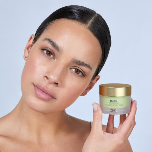 ISDIN Hyaluronic Moisture Oily & Combination Skin Mattifying Daily Face Moisturizer with Hyaluronic Acid 1.76 OZ (Eco-Refill)