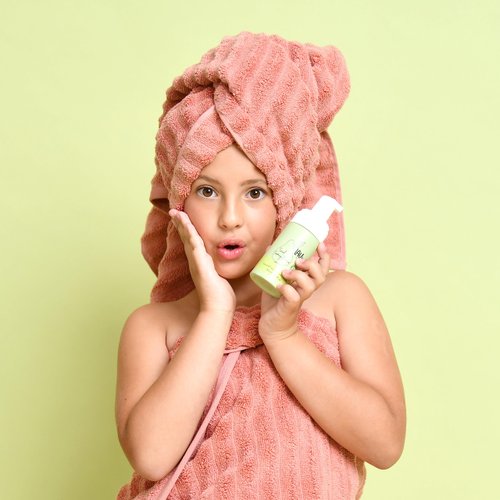 Lav Kids Foaming Facial Cleanser for refreshed, yet gentle scented skin, Soap free Kids & Baby facial cleanser, Dermatologically Tested Kids face wash for All Skin Types Including Sensitive Skin 100ml