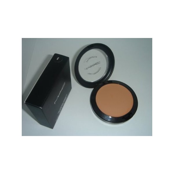MAC Pro Full Coverage Foundation NW25 - NIB