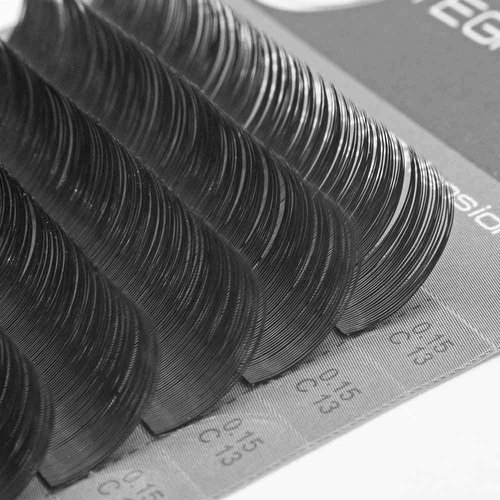 Matte Mink Lashes (Vegan) | 0.03 CC 13mm