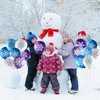 Suilung 50 Counts Winter Snowflake Balloons 12 Inch Balloon Garland Wonderland Latex White Blue Purple Balloons for Christmas Holiday Wedding Baby Shower Party Decoration Home Supplies