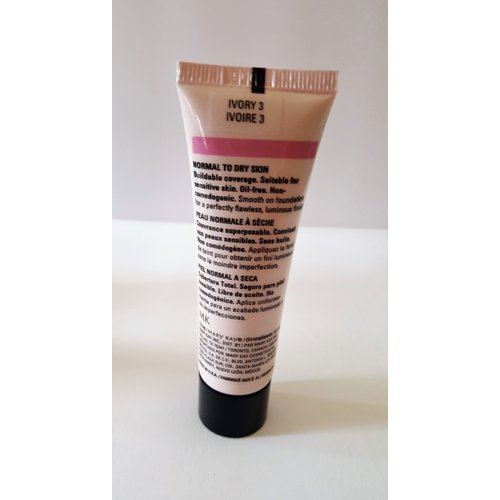 Mary Kay TimeWise Luminous Wear Liquid Foundation Ivory 3. New/No box.