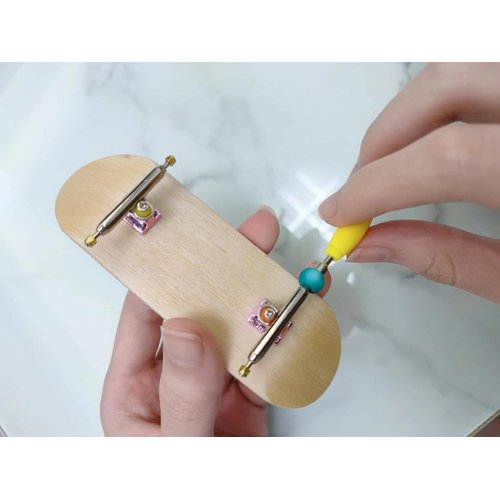 Leefai Professional Fingerboard Trucks 32-34mm Wide -Standard Shape G3-Single Axles Truck- Inverted Kingpin-Mini Finger Skateboard Tool -Screws Hardware,Plating Baseplate (Blue, 32MM)