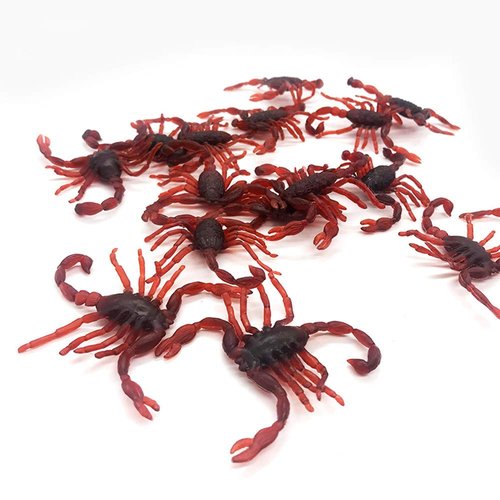Wendy Mall 20pcs/lot Simulation Plastic Bugs Fake Scorpion Prank Funny Trick Joke Gift LifelikeToys for Halloween Party Favors Decoration