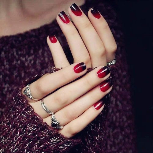SIUSIO 24Pcs Fake Nails Black Red Full Cover Short Gradient Jewelry Top Coat Maple Leaf False Nail Covered Gel Nail Art Tips Sets for Women and Girls