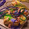 JUXINGDAZYF 30Pcs King Cake Babies 1.2inch Mini Plastic Babies，Suitable for Baby Shower Ice Cube Games Mardi Gras Party Decorations (Latin)