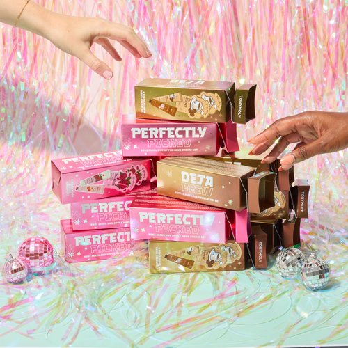 TONYMOLY Deja Brew | 4 PC K-beauty Coffee Skincare Cracker Gift Set, 2 Sheet Masks, Wash Off Mask, Hand Cream