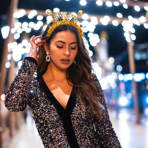 FAERLIIRY Happy New Year Headband 2025 New Years Headband for Women Disco Ball Glitter Headpiece Holiday Headbands Hair Accessories New Year's Eve Celebration Party Gifts (Happy New Year)