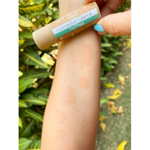 Chirpy Concealer Stick - Multi-Use Vegan Concealer & Foundation Stick. High Coverage, Long-Lasting Hydrating. Scars, redness, dark Circle Under Eye Cream Corrector. Non-Greasy Sensation. Toffee.