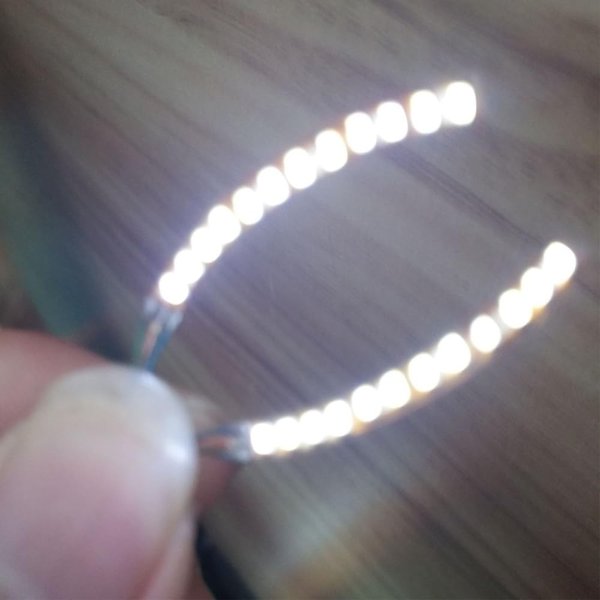 JZSMY LED Luminous Eyelash Lamp with Six Types of Flashing Fake Eyelash Night Lights, False Eyelashes Non Grafting Halloween (1 Pair White)