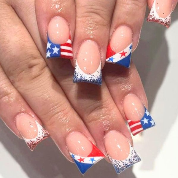 24Pcs 4th of July Press on Nails Medium, Nail Tip with Nail Glitter Stars USA Flag Design Fake Nails Independence Day Glue on Nails Full Cover French Tip False Nails for Holiday Nail Art Decoration