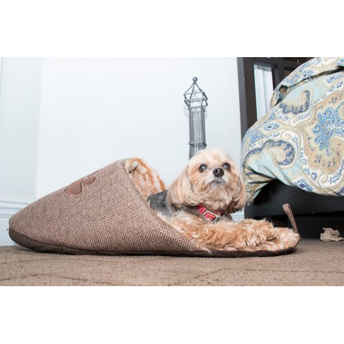 Pet Life Slip-On Slipper Pet Bed, Cotton, 30"L x 14"W x 7"Th, Dog Bed with Faux Fur Ilining