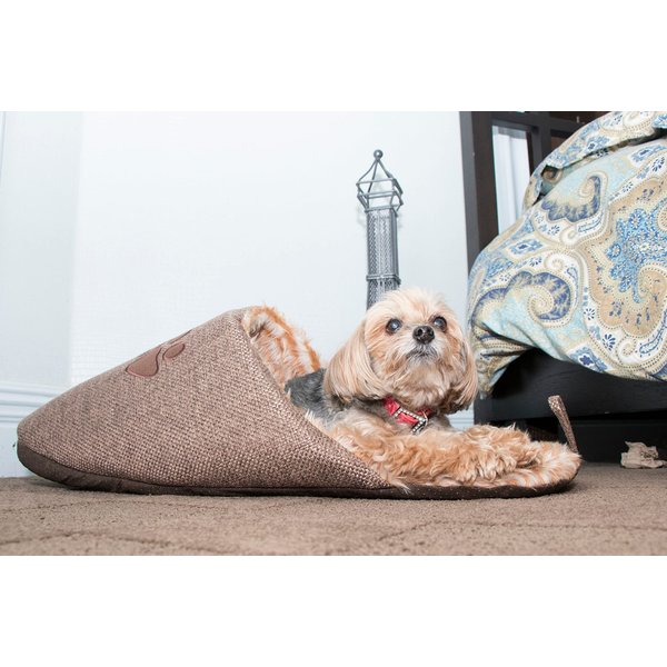 Pet Life Slip-On Slipper Pet Bed, Cotton, 30"L x 14"W x 7"Th, Dog Bed with Faux Fur Ilining