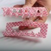 Hzaiwy Checkered Hair Clip, Pack of 1, Vintage Checkered Claw Clips Cellulose Acetate Banana Clips, Nonslip Banana Hair Clamp for Women Girls (Pink,L)