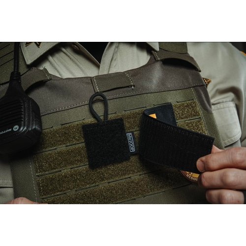 THE MIC LOOP Micro - Keeps Portable Radio Mic in Place for Police/Law Enforcement Black