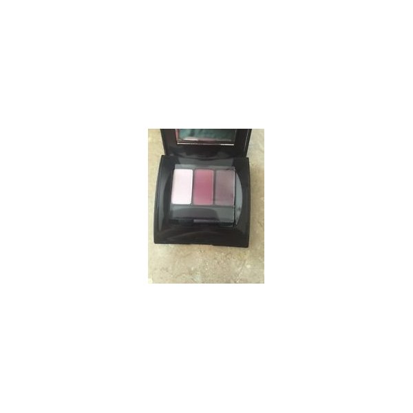 Jafra Powder Eyeshadow Trio Wet/Dry Formula (Mystic Romance)