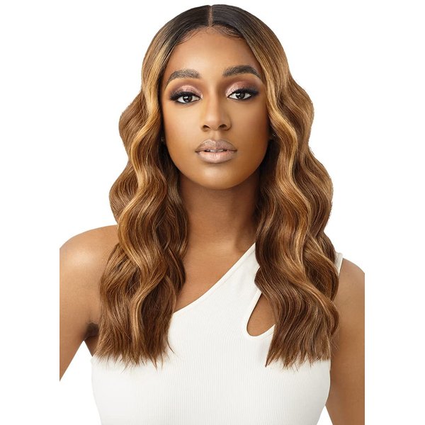 Outre Synthetic Sleeklay Part Lace Front Wig - DARIANA (Color:DR4/GOLDEN AMBER)