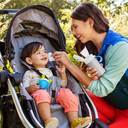 Munchkin® Brica® Clean-To-Go Wipes™ Unscented Hand & Face Baby Wipes, 99% Water Wipes with Chamomile & Aloe, 3 rolls of 30 wipes (total 90 Wipes)