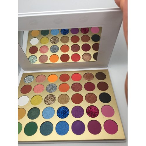 2Chique Boutique Eyeshadow Makeup Palette 35 Matte and Shimmer Colors Long Lasting and High Pigment (Style 44 Lips- Mirror included)