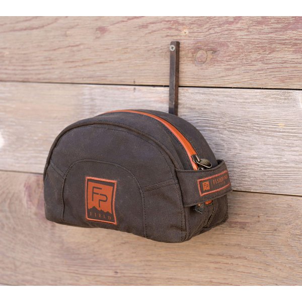 fishpond Cabin Creek Toiletry Kit, Peat Moss